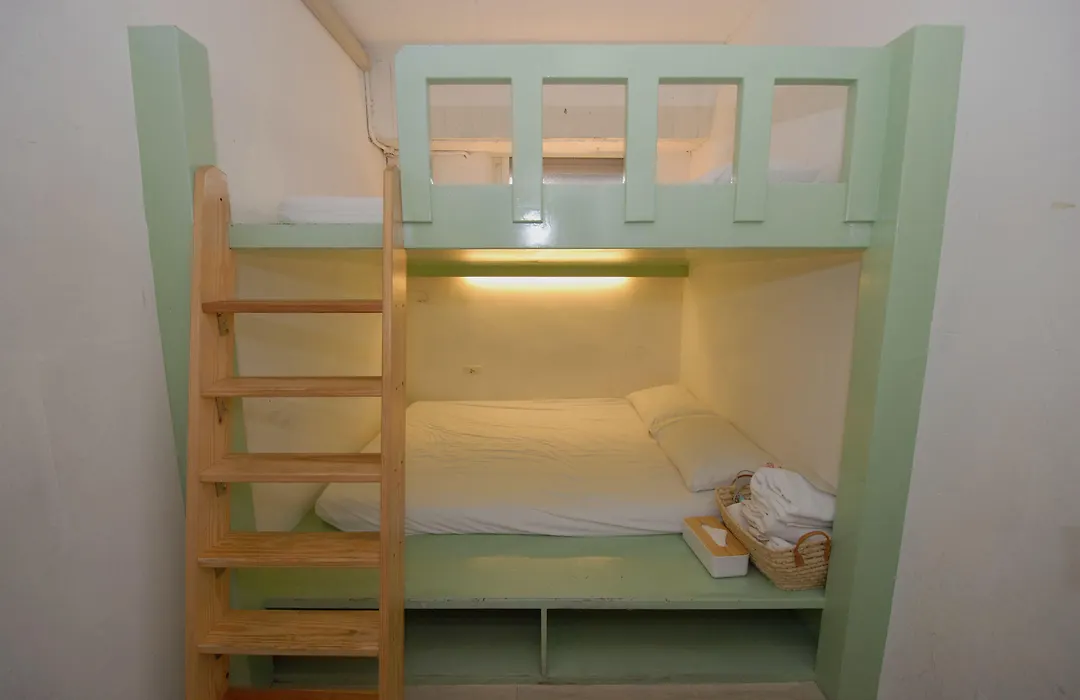 Mr. Lobster'S Secret Den Design Hostel-1